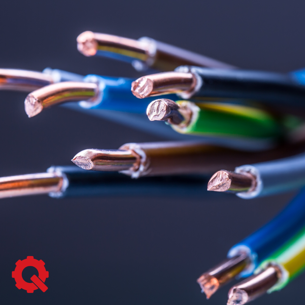 cabo mal dimensionado, como identificar cabo errado, como dimensionar cabo elétrico, queda de tensão, cobre reciclado ou liga, fiação para indústria, cabo esquenta, problemas com disjuntor, como calcular bitola, instalação elétrica industrial segura, dimensionamento de cabos elétricos
